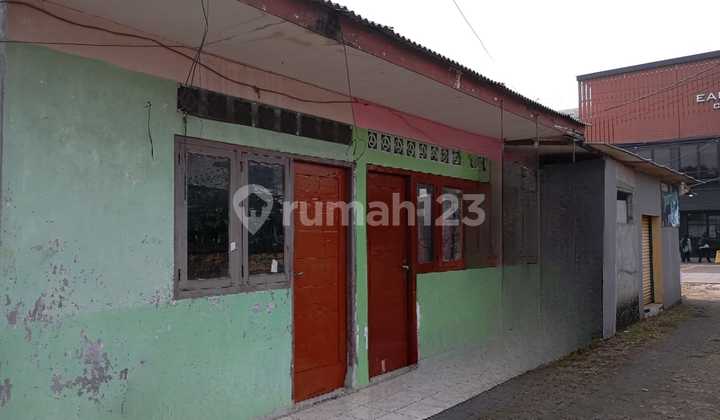 Quick Sale of 627 M² Spacious Land. Bonus with Kiosk Shop, Row House & 1 Main House. Flood-Free in Pondok Cabe, South Tangerang.