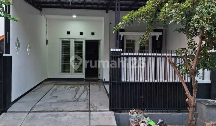 Disewakan rumah 2 lantai diperum duta bumi 3 harapan indah, bekasi