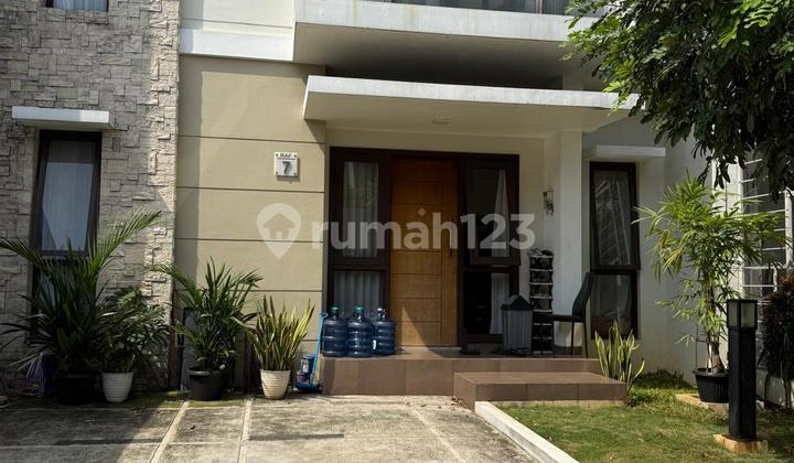 For Sale. 2-Story House in The Orchard Summarecon. Burgundy Cluster. North Bekasi. Bekasi City.