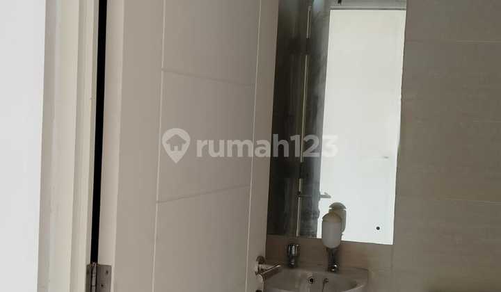 Disewakan Rumah 2 Lantai di Cluster Vasana 2