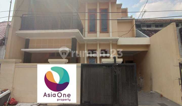 Disewakan Rumah 2Lantai Rapih di Kampung Ambon