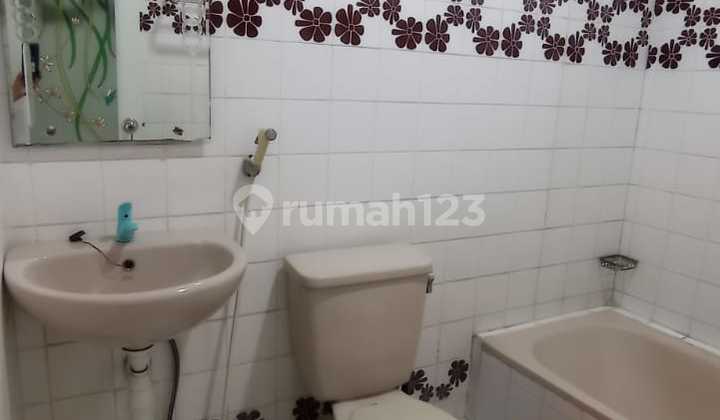For Rent 1.5-story House in Kayu Putih, Semi-furnished 2