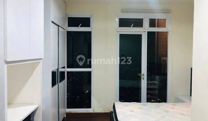Dijual Apartemen THE NEST APARTEMENT 2 Kamar Tidur Furnished Bagus 6