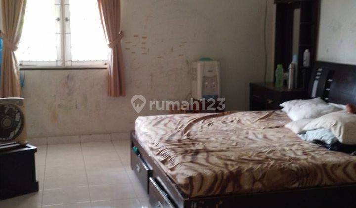 Rumah di Jl duta garden ,jurumudi,tangerang 2 Lantai SHM Butuh Renovasi 2