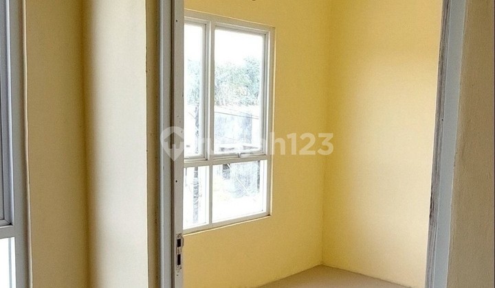 Rumah 2 lantai dekat Stasiun krl dan Pintu tol.  Bisa DP 0%. 11