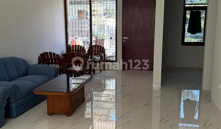 Disewakan Rumah Baru di Batununggal