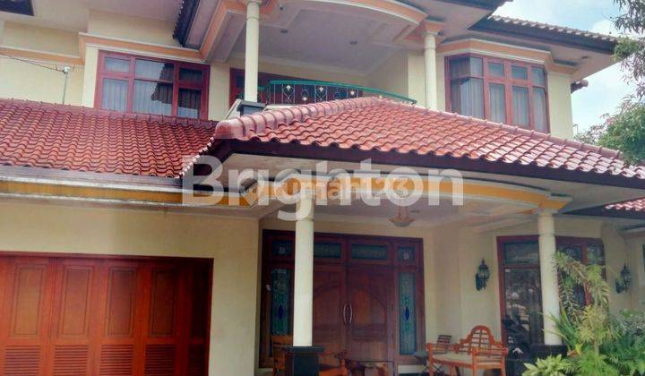 RUMAH DI LINGKUNGAN PERUMAHAN ELITE SEMARANG ATAS, COCOK UNTUK GUEST HOUSE ATAU RESTAURANT, DEKAT DENGAN SIMPANG LIMA, GAJAH MUNGKUR - SEMARANG 1