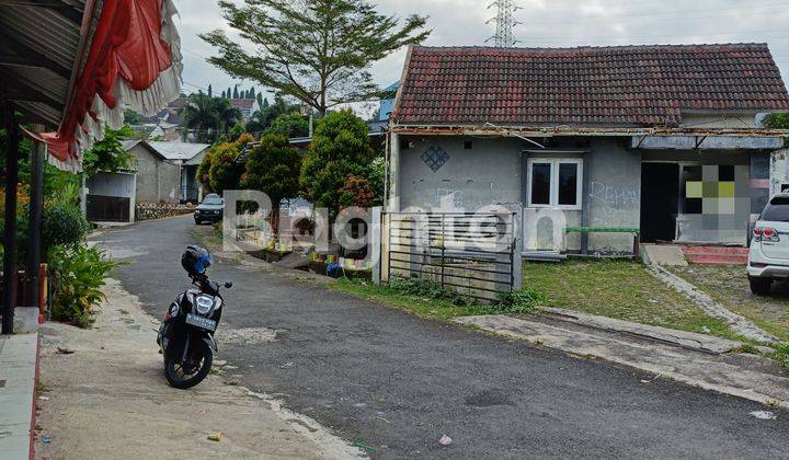 RUMAH DIHITUNG HARGA TANAH DENGAN VIEW PEGUNUNGAN, LOKASI DI PERUMAHAN CLUSTER DAERAH GEDAWANG BANYUMANIK - SEMARANG 2