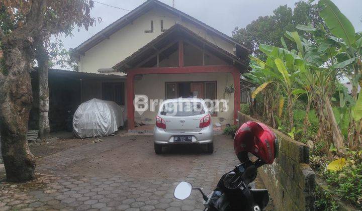 RUMAH TERAWAT DAN SIAP UNTUK DIHUNI, LINGKUNGAN PENDUDUK YG NYAMAN, LOKASI NOGOTIRTO SLEMAN - YOGYAKARTA 1