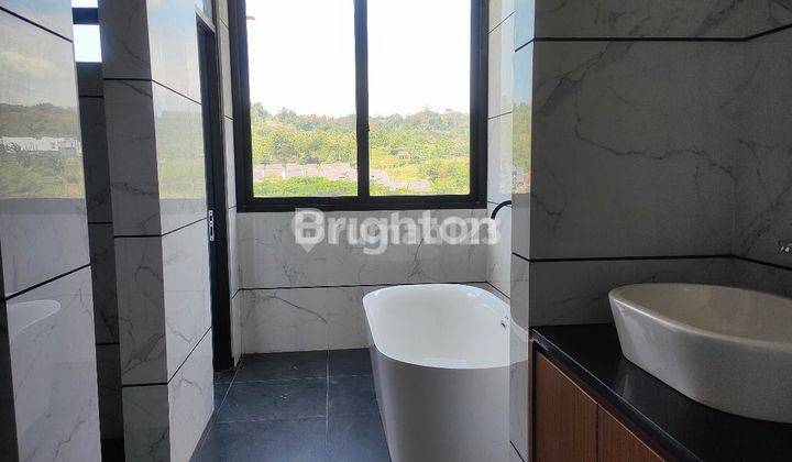 RUMAH 2.5 LANTAI SIAP DIHUNILOKASI DI PERUMAHAN GRAHA CANDI GOLF SEMARANG 2