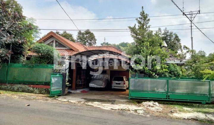 RUMAH DIKAWASAN ELITE DAN MASIH TERAWAT, LOKASI GAJAH MUNGKUR SEMARANG 1