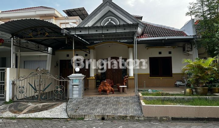 DIJUAL SEGERA RUMAH DUA LANTAI  DI PERUMAHAN CLUSTER  GRAHA ESTETIKA , SEMARANG 1