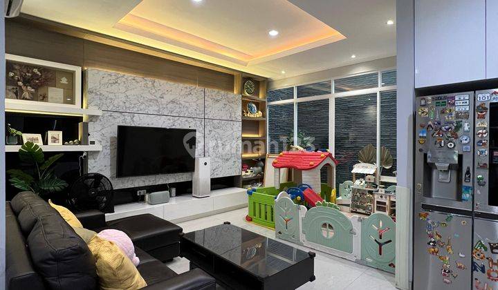 Dijual Rumah Keren Mewah di Perumahan Golf Lake, Cengkareng, Jakarta Barat 1