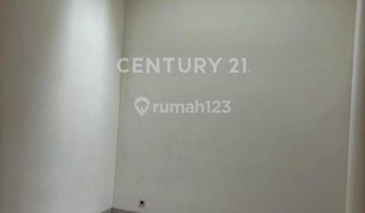 Rumah Cantik Di Kelapa Gading Simponi 1¼ Lantai Lokasi Strategis Lt 135 2