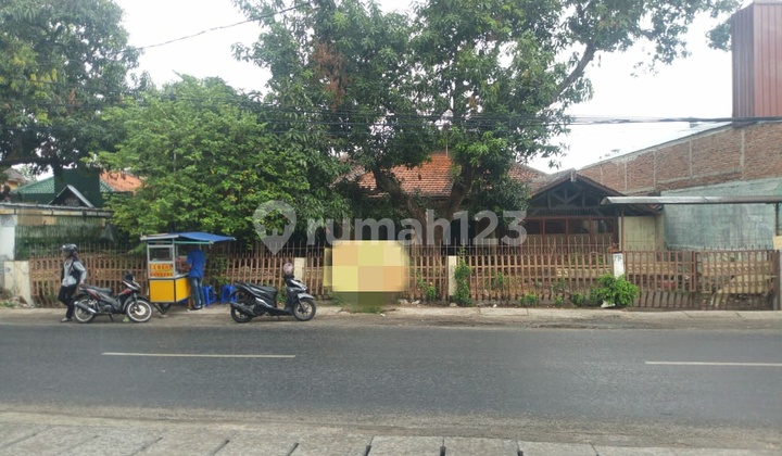 Rumah Hitung Tanah Lokasi di Jl. Raya Agus Salim Kota Bekasi 2