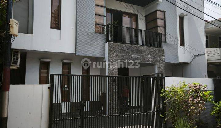 Dijual Rumah 2 Lantai di Janur Indah Kelapa Gading Jakarta Utara 1