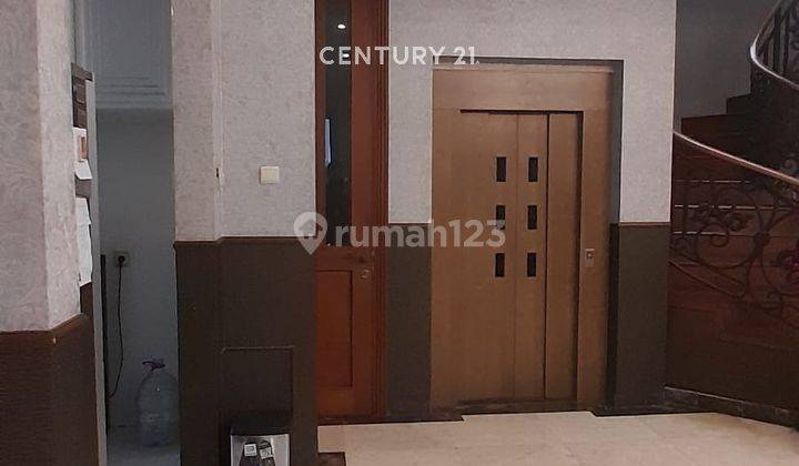 Dijual Rumah Mewah Kawasan Elite Pondok Indah Jakarta Selatan 2