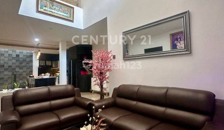 RUMAH CANTIK FULL FURNISHED DI KOTA WISATA CIBUBUR 2