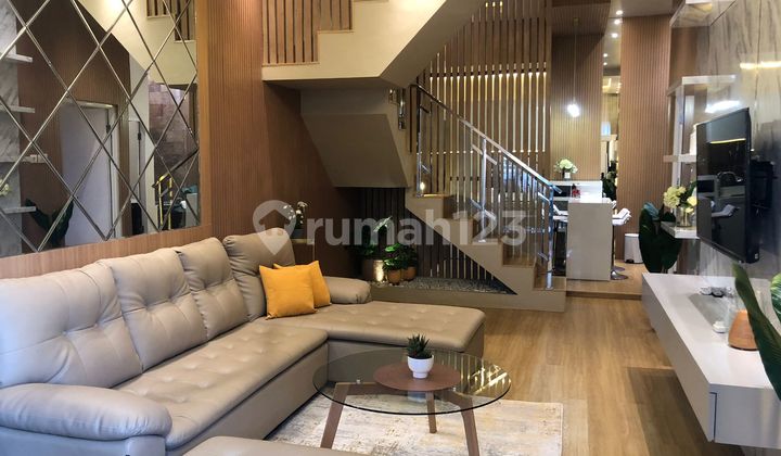 Miliki Segera Rumah Mewah 2 Lantai Siap Huni Full Furnished 2