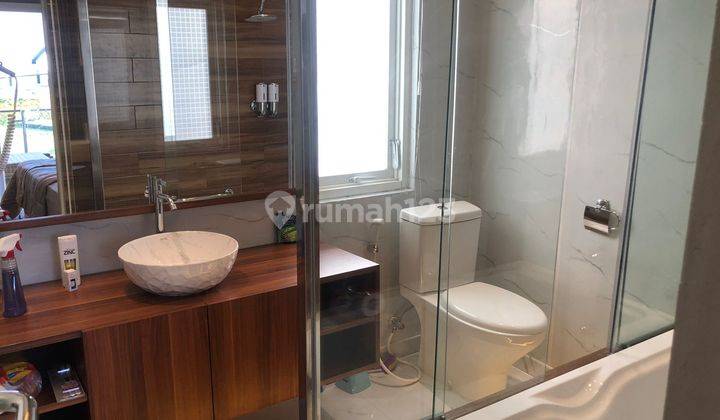 Miliki Segera Rumah Mewah 2 Lantai Siap Huni Full Furnished 3