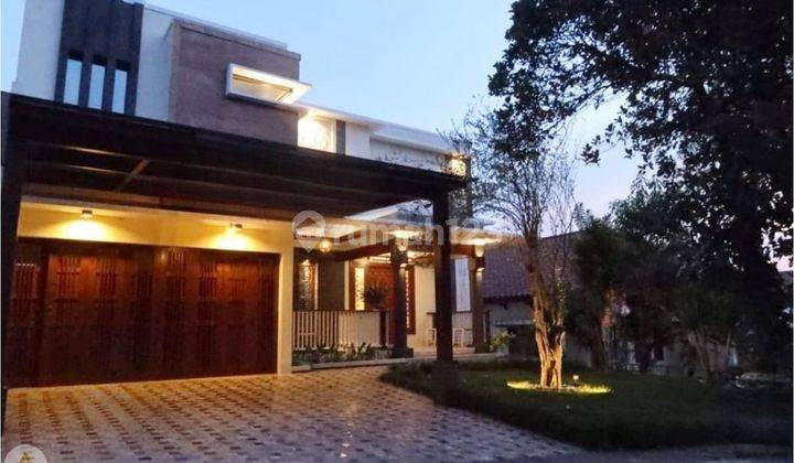 Rumah Mewah Komplek Resort Dago Pakar Strategis  1