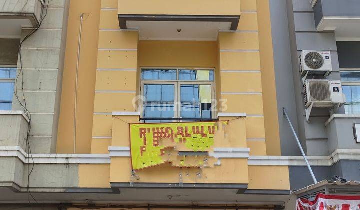 Dijual cepat Ruko di Jl A Yani Bagus Sekali HGB 67 m 1
