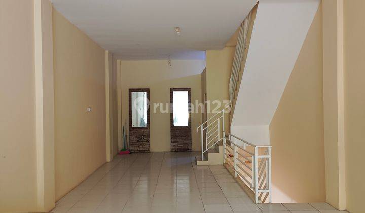 Dijual cepat Ruko di Jl A Yani Bagus Sekali HGB 67 m 11