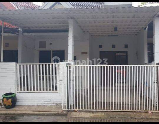 Dijual rumah 1.5 lantai di taman pondok indah wiyung semi minimalis 1