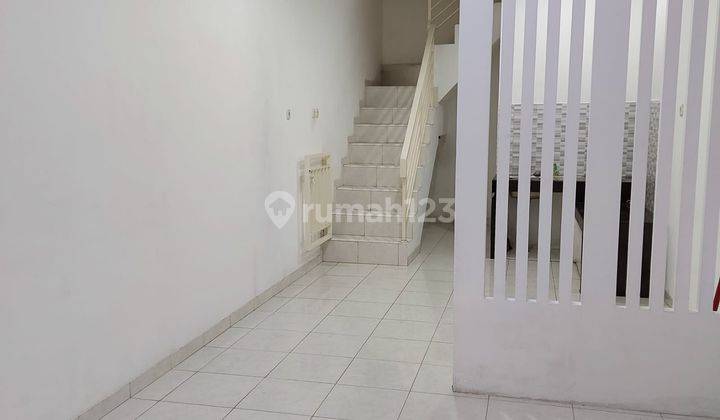  Dijual Rumah di Jelambar 1