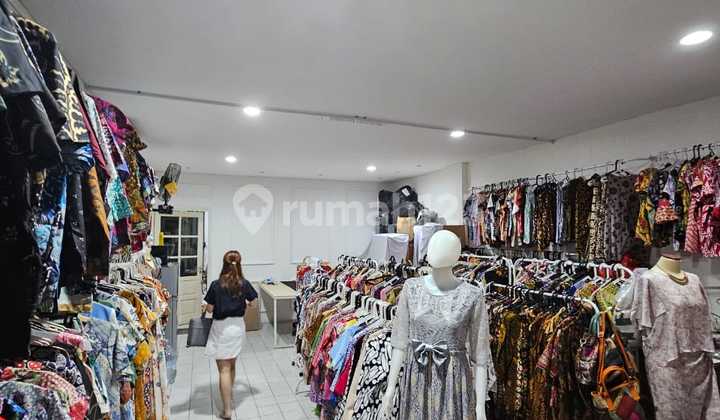 For Sale 3-Story Shop House on West Boulevard, Kelapa Gading, North Jakarta, West Boulevard Highway For Sale 3-Story Shop House on West Boulevard, Kelapa Gading, North Jakarta, West Boulevard Highway