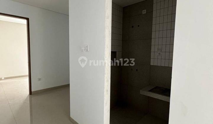 Rumah Baru 2 Lantai di Taman Surya, Jakarta Barat 2