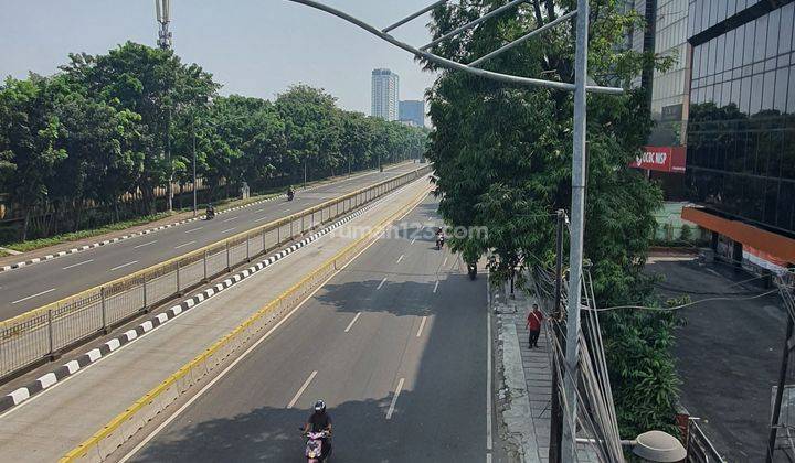 Perkantoran di Jalan Gunung Sahari Raya, Jakarta Pusat 2