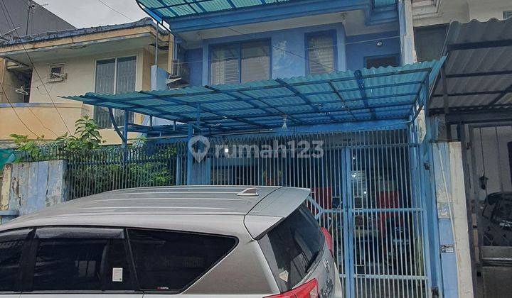 Rumah 2 Lantai di Taman Grisenda Blok D, Jakarta Utara 1