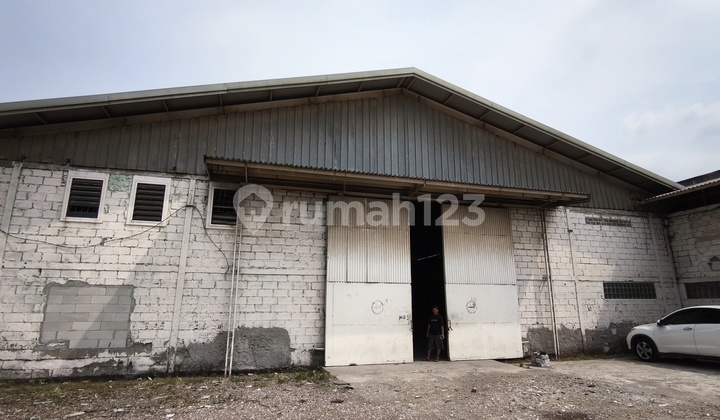 Disewakan 2 Gudang Gandeng Jl. Halim Perdana Kusuma Jurumudi Tangerang 2