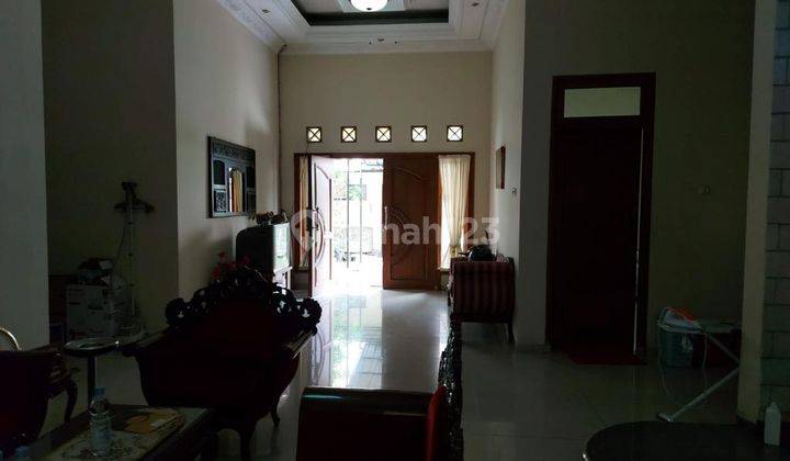 Dijual rumah halaman luas,cocok untuk usaha , perkantoran 5