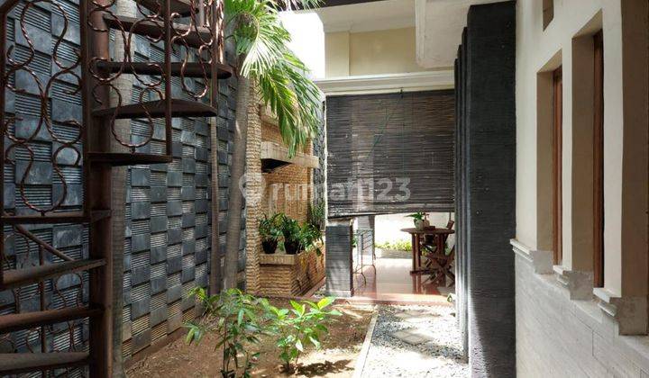 Dijual rumah halaman luas,cocok untuk usaha , perkantoran 8