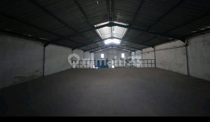 Warehouse on Jl. Daan Mogot, Tangerang