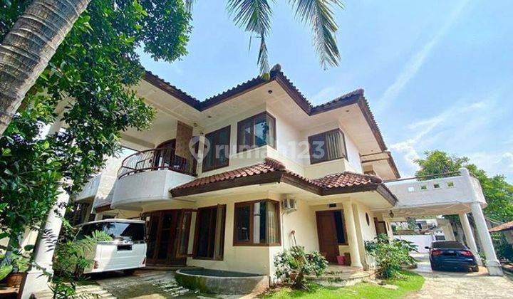 Rumah besar cantik terawat rapih d jual harga terjangkau d jl.Mampang.Jak.Selatan, L.tanah:1200m2,L.Bangunn:400m2 2