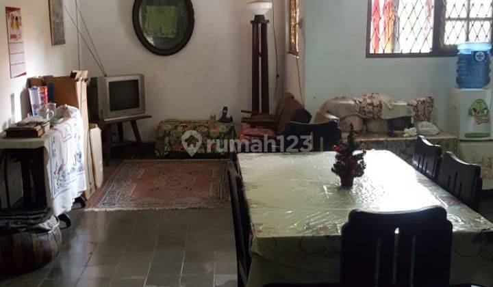 Di jual rumah tua besar 7