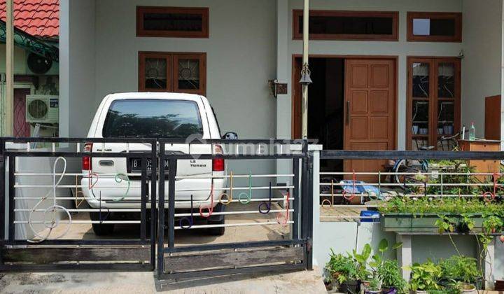 di jual cepat rumah bagus cantik terawat di Metland Puri 2