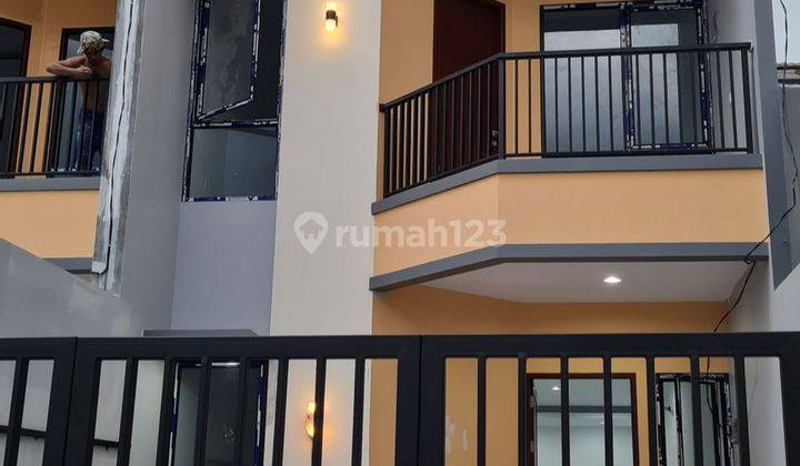 di jual segera rumah cantik terawat di Jl.Meruya utara.jakarta barat 2