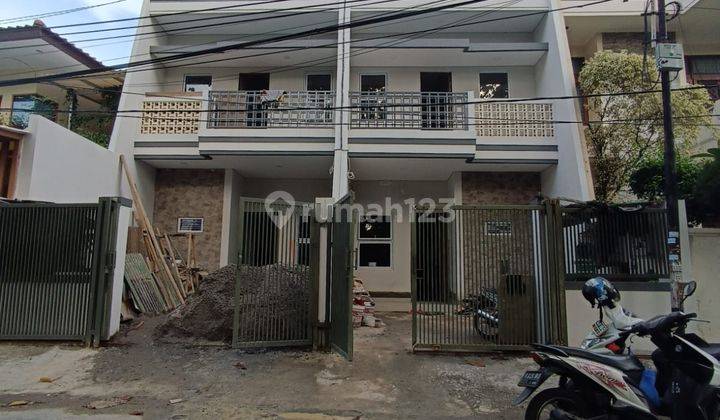 di jual rumah baru renov di Jl.kosambi baru jakarta barat 1