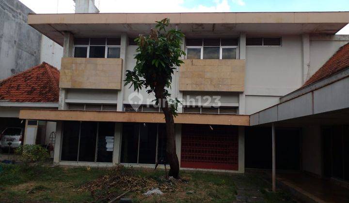 Di jual rumah besar di Jl.A.Yani.Semarang 2