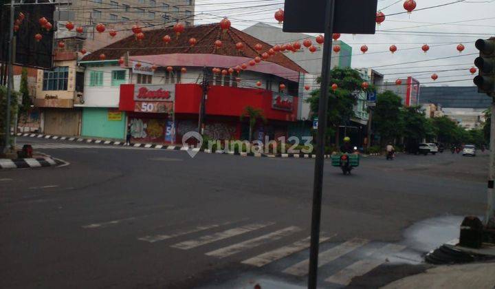 Ruko di Jl. Wahid Hasyim. Semarang kota, Sudah Renovasi, SHM, 63,25 m2 2