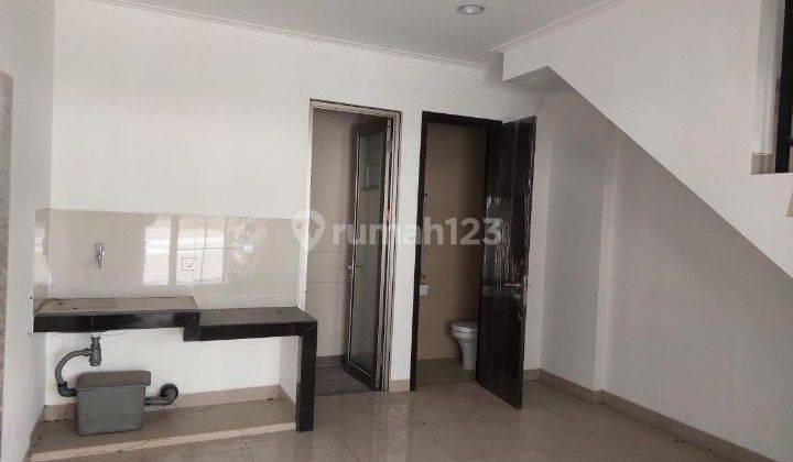 Rumah Baru 3 Lantai, Shm 2