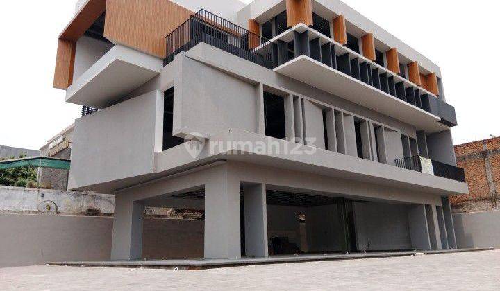 Kantor Sudah Renovasi SHM, Luas Tanah 841 m2 1