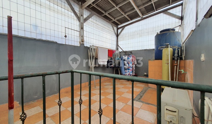 Disewakan Rumah 2 Lantai Taman Malaka Duren Sawit Jakarta Timur 9