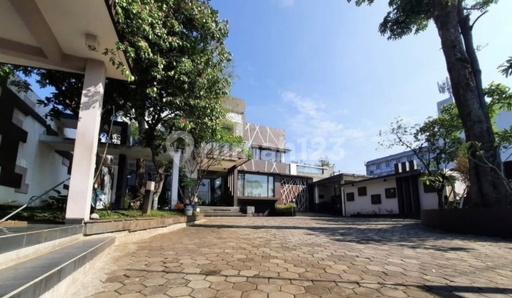 Warehouse With Premium Office Front Access to Karanglo Toll Road Malang