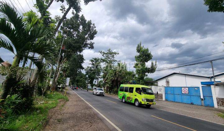 Raya Pakisaji Kepanjen Kabupaten Malang Hadap Barat 1