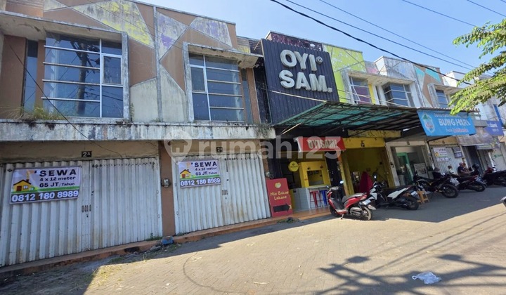 Shop Rental, Adjacent Units, Kebon Agung Area, Pakisaji, Malang 2